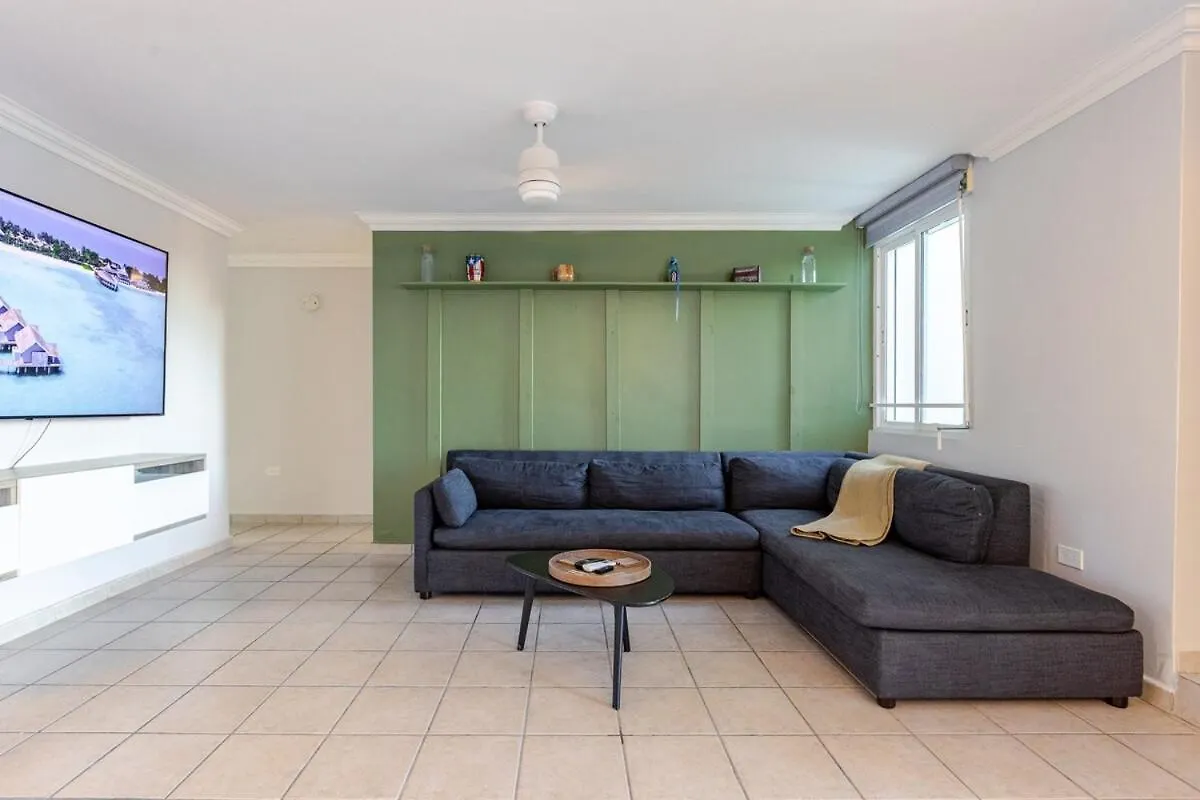 Penthouse Condo, Rooftop Terrace With Hot Tub, 6Ppl Las Coles 0*,  بورتوريكو