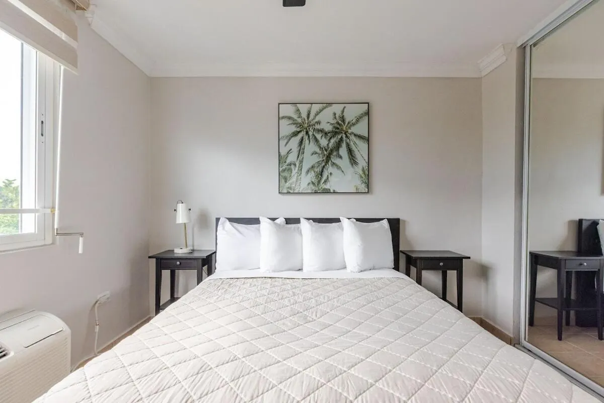 شقة Penthouse Condo, Rooftop Terrace With Hot Tub, 6Ppl Las Coles