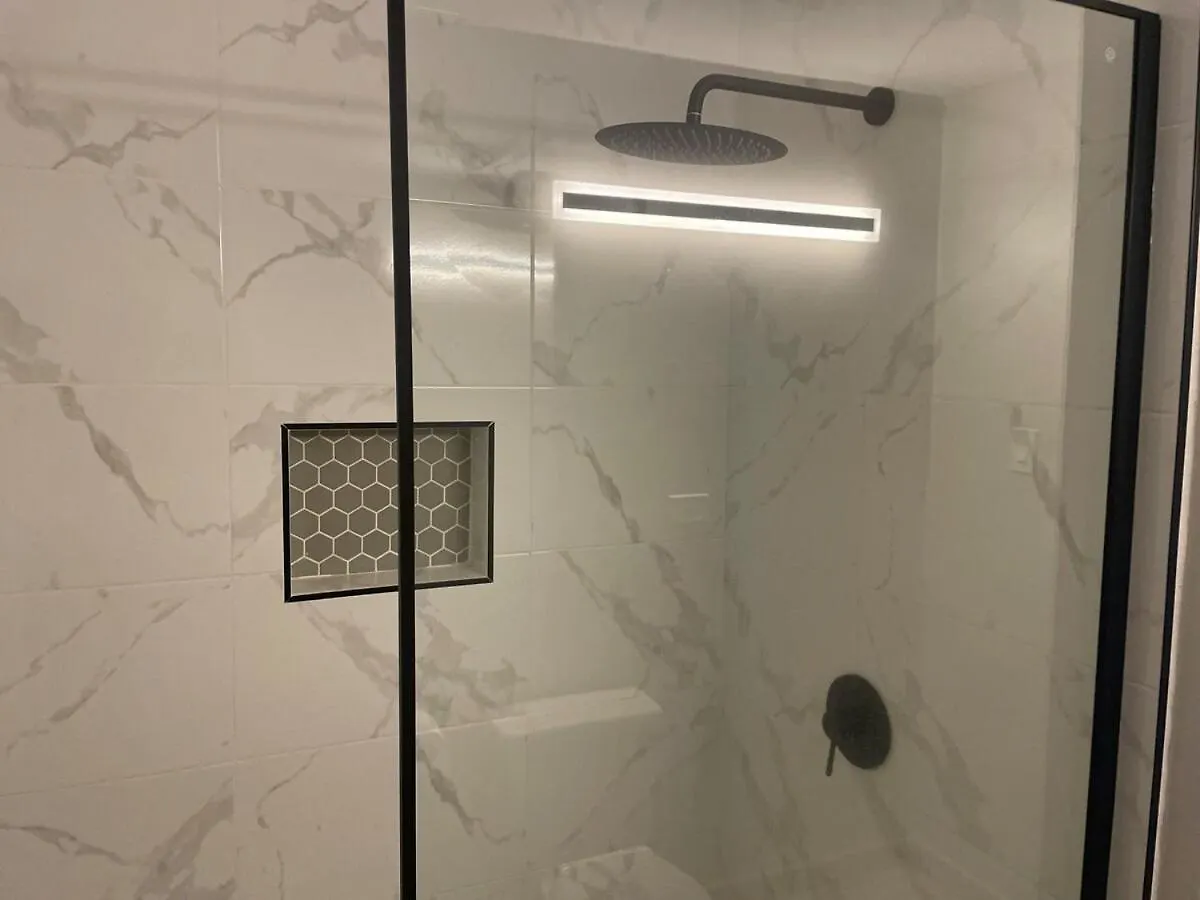 شقة Penthouse Condo, Rooftop Terrace With Hot Tub, 6Ppl Las Coles
