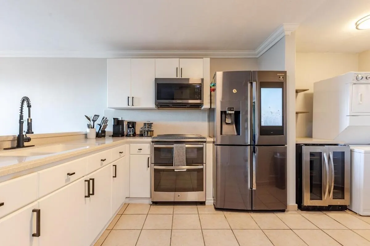 Penthouse Condo, Rooftop Terrace With Hot Tub, 6Ppl Las Coles بورتوريكو